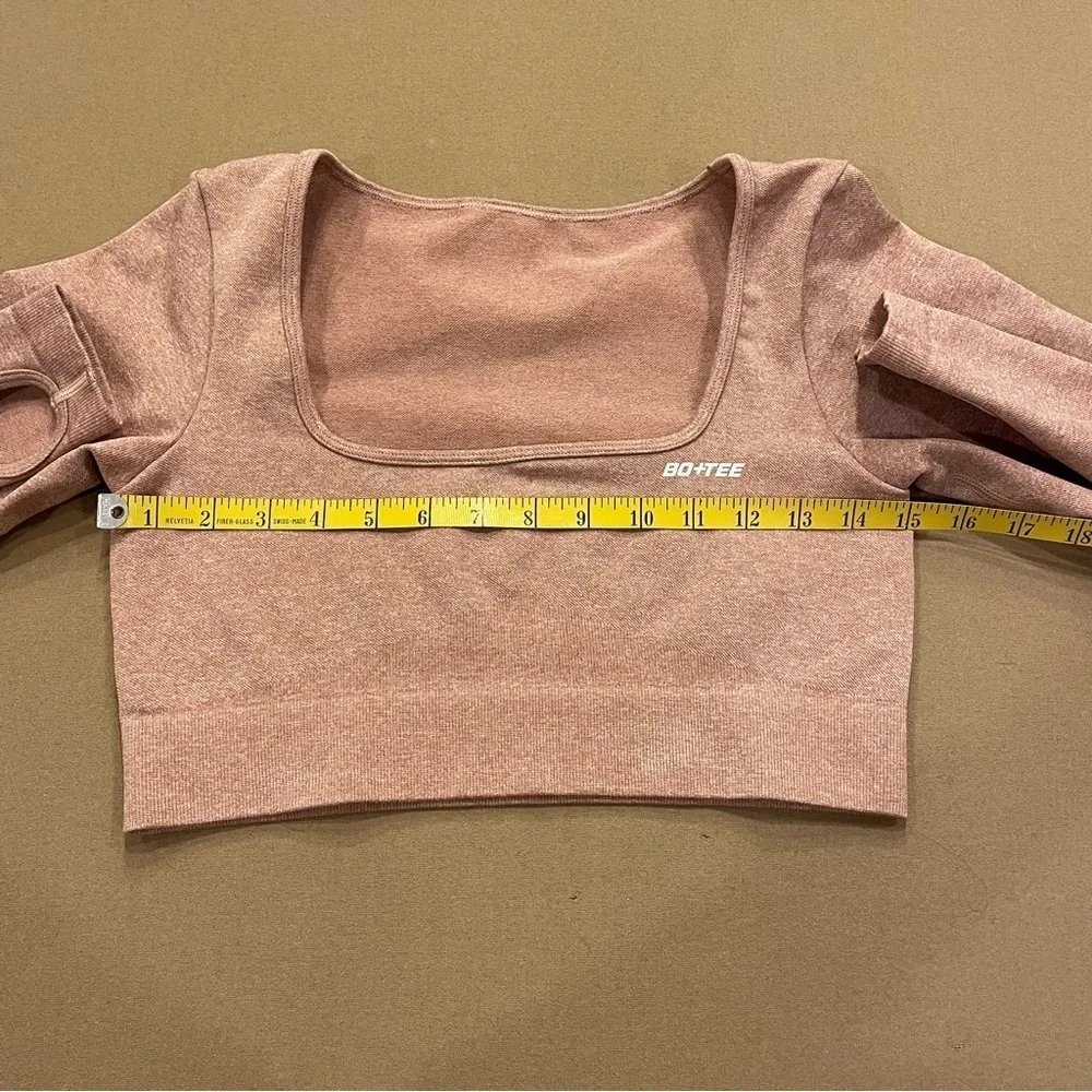BO+TEE Long Sleeve Crop Top Light Mauve/ Rose *Size Small/Medium*
